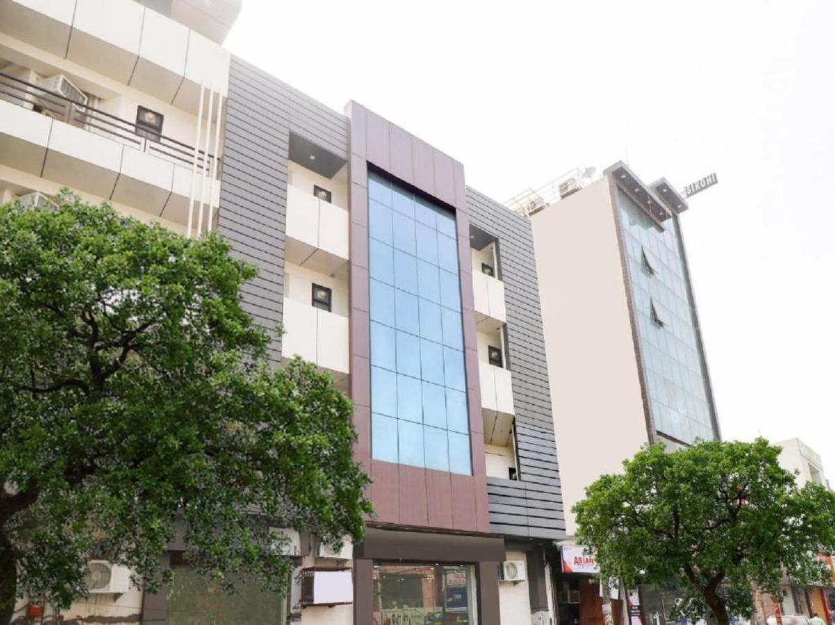 نيودلهي Hotel Red Snapper Couple Friendly At West Delhi المظهر الخارجي الصورة